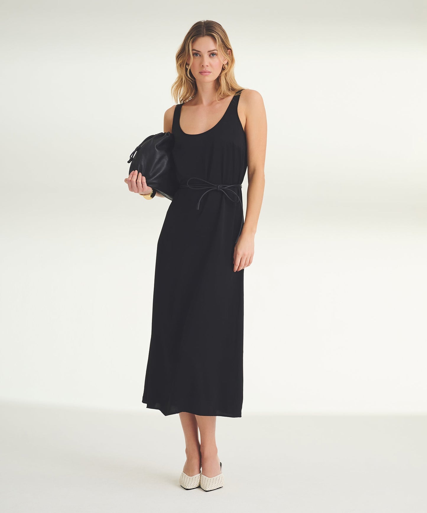 The Weightless Dress