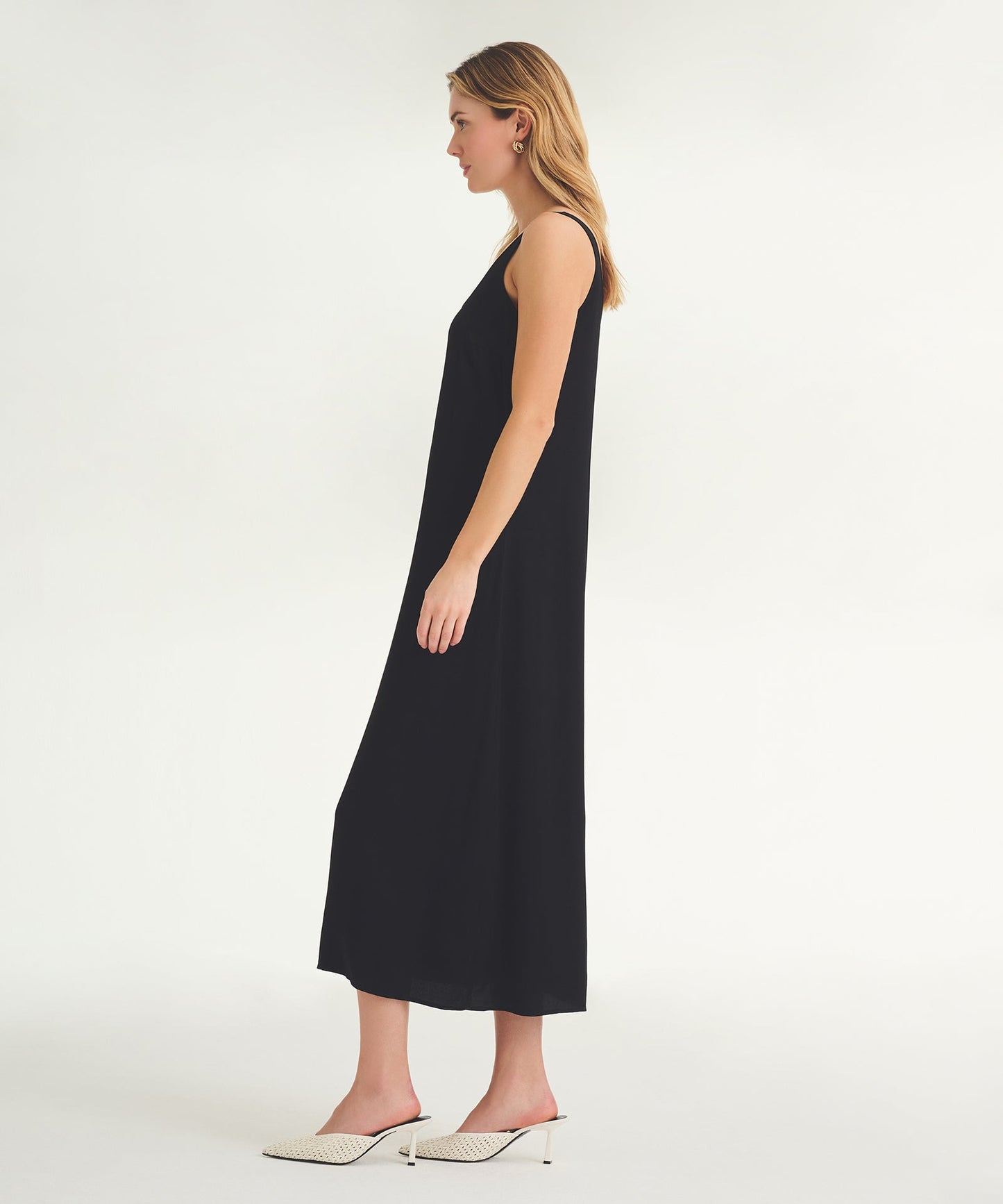The Weightless Dress