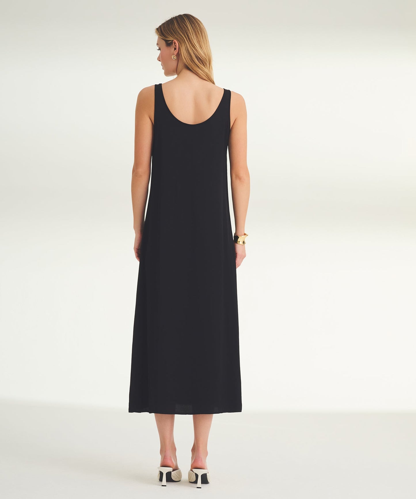 The Weightless Dress